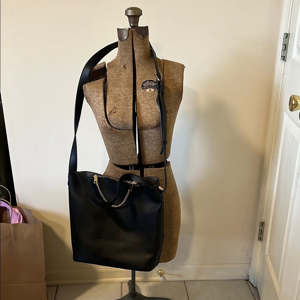 Elegant Black Tote and Pouch Set with Chain Accent
